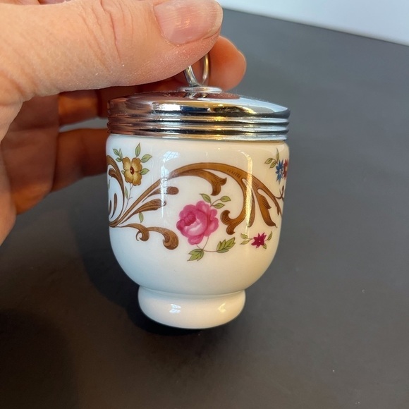Royal Worcester Porcelain Egg Coddler Standard Size - Picture 3 of 10